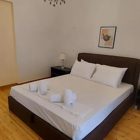 Apartamento Spacious Beauty In Athens, 55m2, Metro 7'